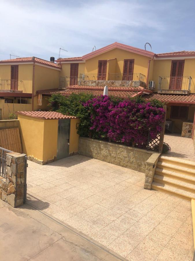 B&B Il Mirto Bianco San Giovanni Suèrgiu Eksteriør billede
