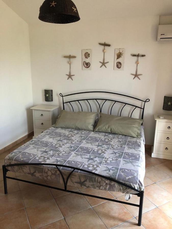 B&B Il Mirto Bianco San Giovanni Suèrgiu Eksteriør billede